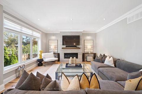 Photo 7 at 28 Burwood Road, Rosethorn, Toronto