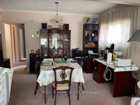 Photo 1 at 182 FLORA Drive E, Dorset Park, Toronto