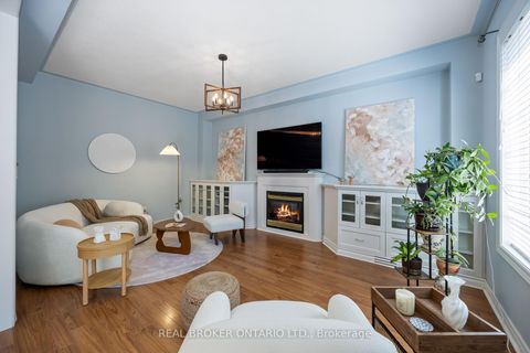 Photo 1 at 51 Haverhill Terrace, Bayview Wellington, Aurora