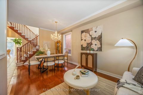Photo 10 at 51 Haverhill Terrace, Bayview Wellington, Aurora