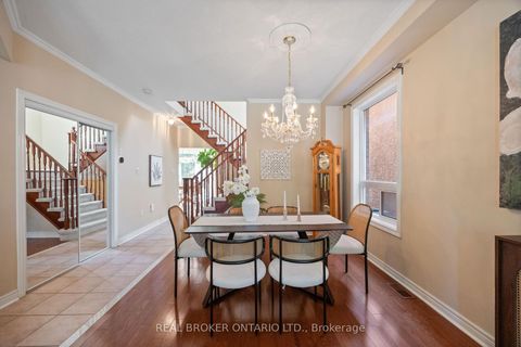 Photo 13 at 51 Haverhill Terrace, Bayview Wellington, Aurora