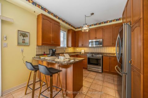 Photo 16 at 51 Haverhill Terrace, Bayview Wellington, Aurora