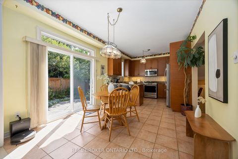 Photo 20 at 51 Haverhill Terrace, Bayview Wellington, Aurora