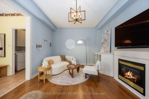 Photo 22 at 51 Haverhill Terrace, Bayview Wellington, Aurora