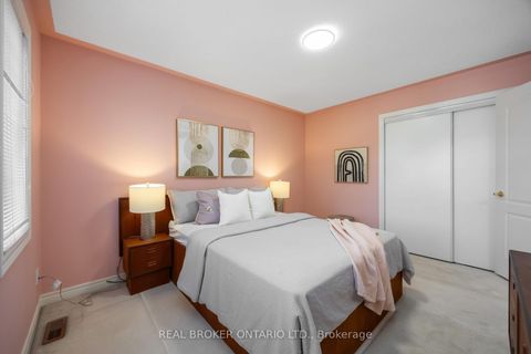 Photo 28 at 51 Haverhill Terrace, Bayview Wellington, Aurora