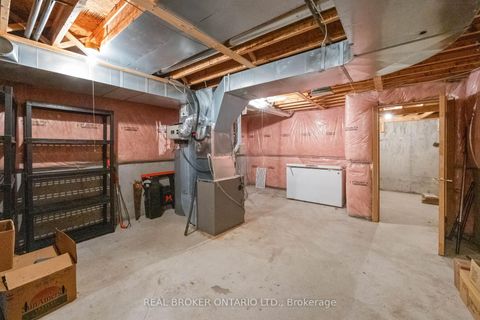 Photo 37 at 51 Haverhill Terrace, Bayview Wellington, Aurora