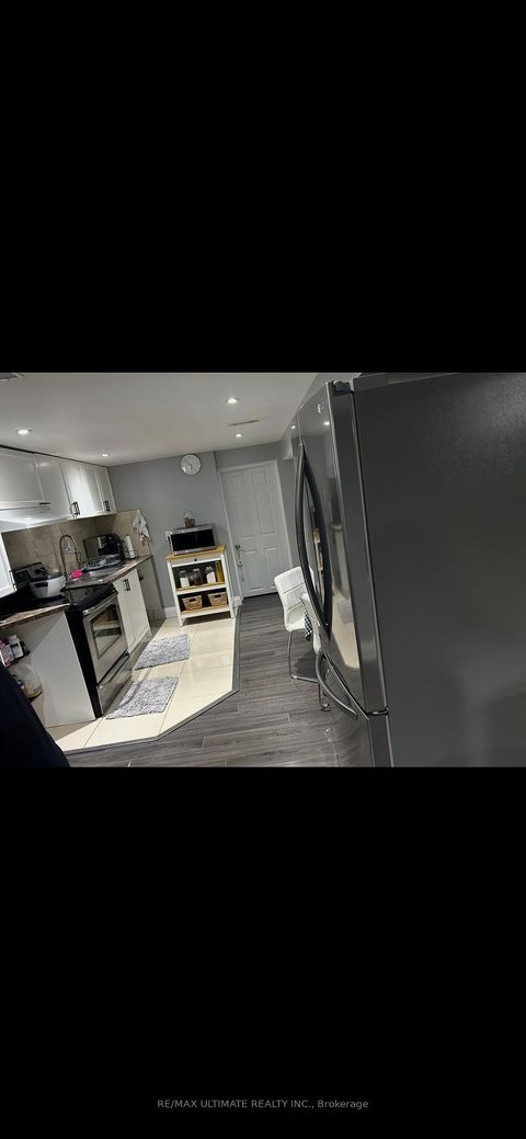 Photo 6 at 21 Benway Drive, Kipling, Toronto