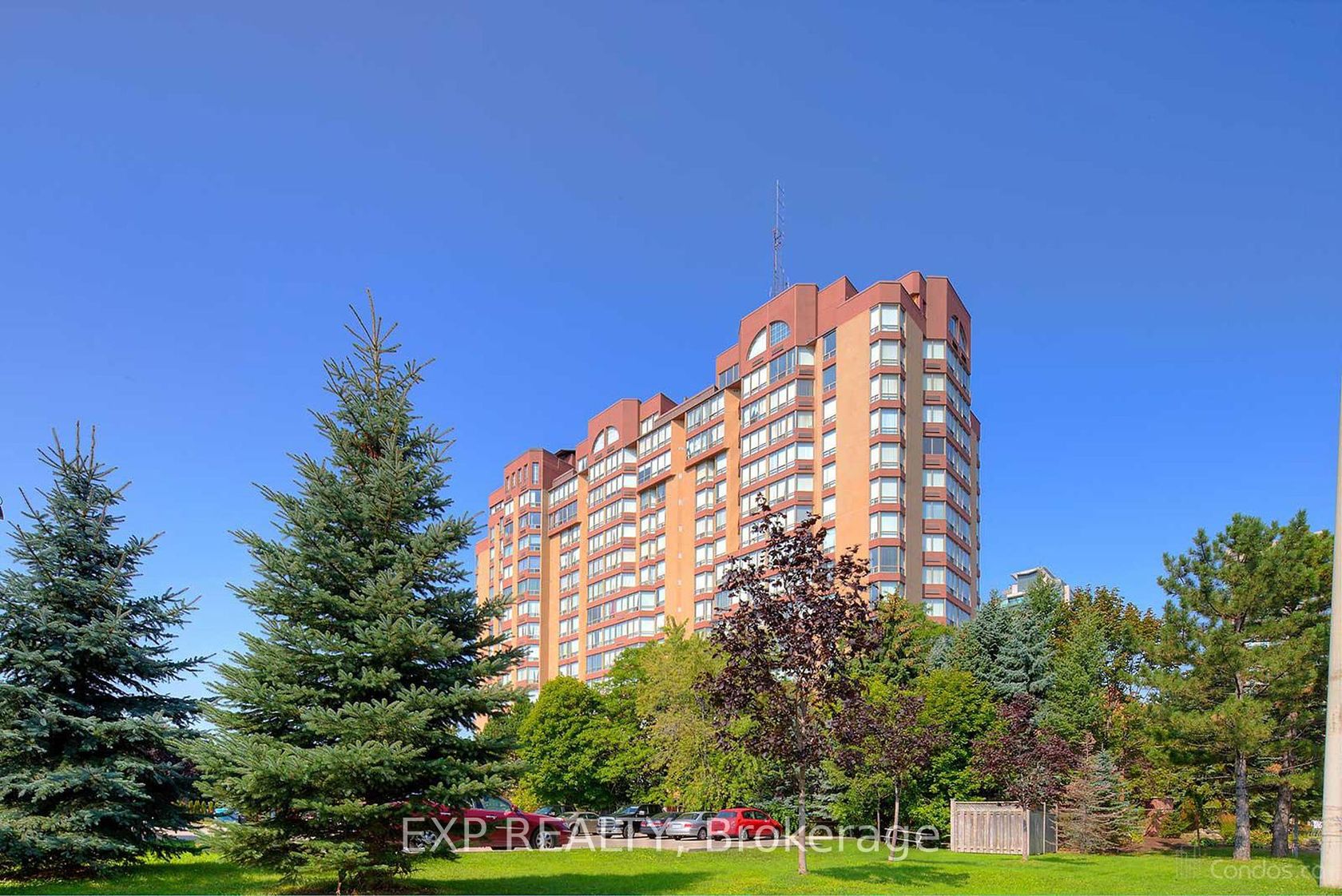 707 - 25 Fairview Road W, Fairview, Mississauga by Loree Meneguzzi Real Estate 707 - 25 Fairview Road W, Fairview, Mississauga