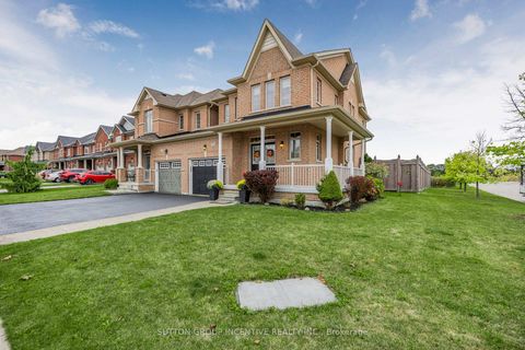 Photo 2 at 76 Forsyth Crescent, West Bayfield, Barrie