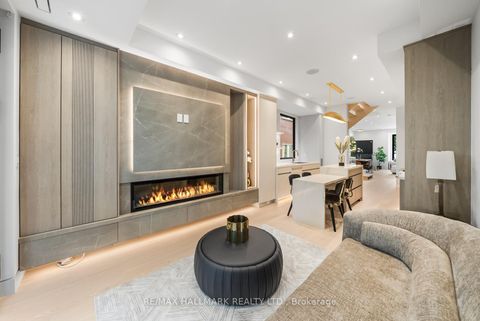 Photo 11 at 16A Kenrae Road, Leaside, Toronto