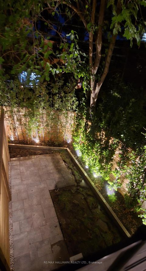 Photo 31 at 16A Kenrae Road, Leaside, Toronto