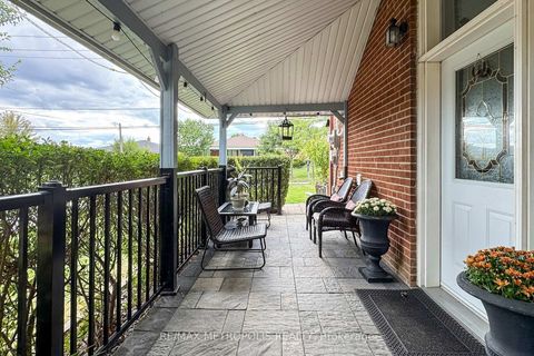 Photo 2 at 49 Magellan Drive, Jane Heights, Toronto