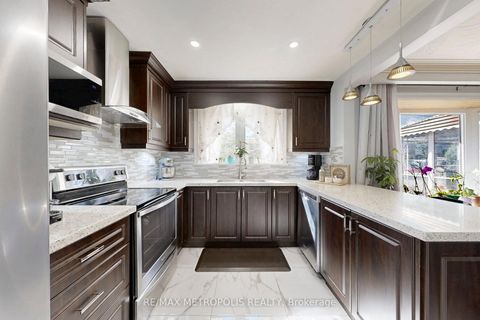 Photo 10 at 49 Magellan Drive, Jane Heights, Toronto