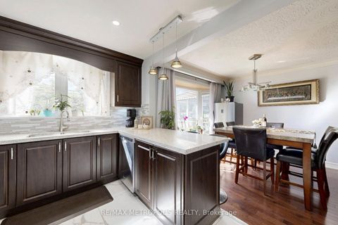 Photo 11 at 49 Magellan Drive, Jane Heights, Toronto