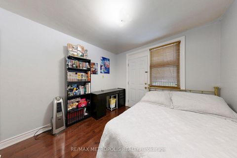 Photo 24 at 49 Magellan Drive, Jane Heights, Toronto