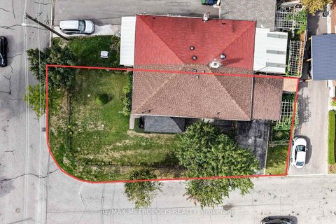 Photo 44 at 49 Magellan Drive, Jane Heights, Toronto