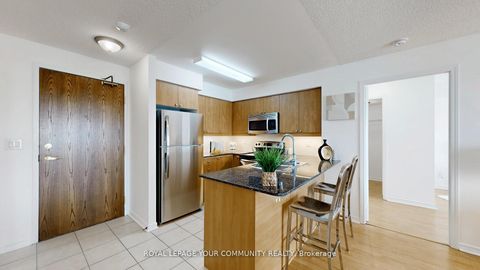 Photo 11 at 1005 - 185 Oneida Crescent, Langstaff, Richmond Hill