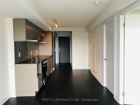 Photo 2 at 1009 - 365 Church Street E, Yonge Corridor, Toronto Photo 2 at 1009 - 365 Church Street E, Yonge Corridor, Toronto