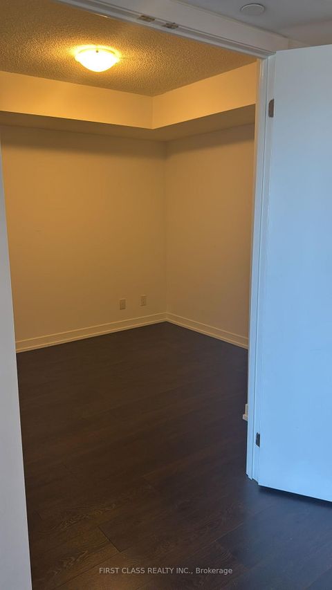 Photo 8 at 1009 - 365 Church Street E, Yonge Corridor, Toronto Photo 8 at 1009 - 365 Church Street E, Yonge Corridor, Toronto