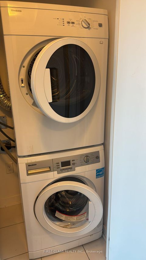 Photo 10 at 1009 - 365 Church Street E, Yonge Corridor, Toronto Photo 10 at 1009 - 365 Church Street E, Yonge Corridor, Toronto