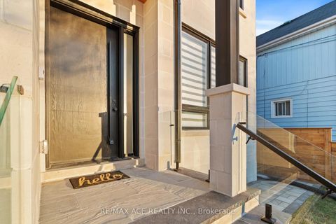 Photo 3 at 251 Kennedy Road, Cliffside, Toronto