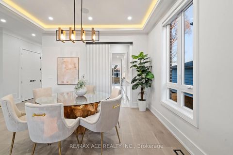 Photo 7 at 251 Kennedy Road, Cliffside, Toronto