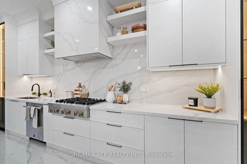 Photo 10 at 251 Kennedy Road, Cliffside, Toronto