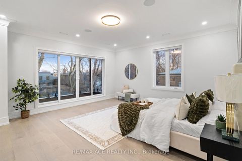 Photo 23 at 251 Kennedy Road, Cliffside, Toronto