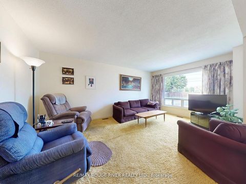 Photo 3 at 92 Purvis Crescent, Malvern, Toronto