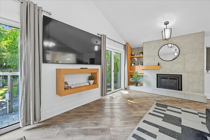 Photo 12 at 568 Dynes Road, Roseland, Burlington