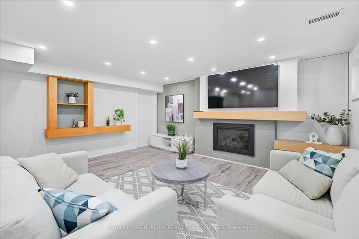 Photo 27 at 568 Dynes Road, Roseland, Burlington