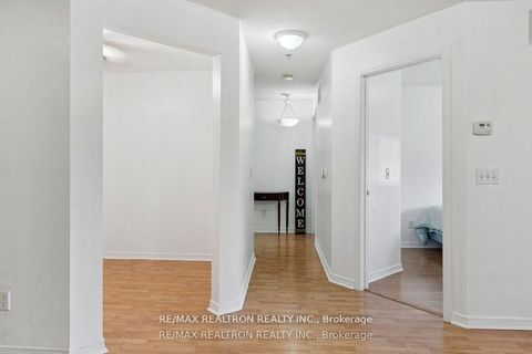 Photo 6 at 103 - 684 Warden Avenue, Birchmount, Toronto