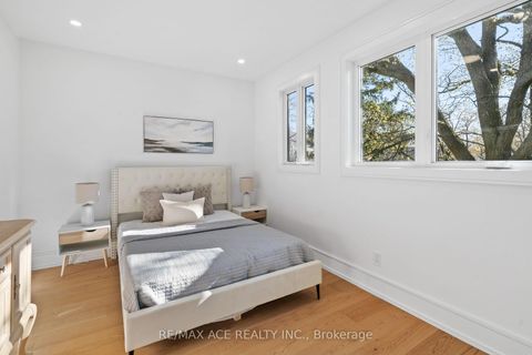 Photo 18 at 122 Warden Avenue, Cliffside, Toronto