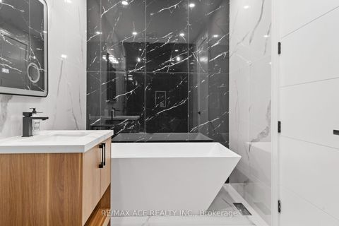 Photo 25 at 122 Warden Avenue, Cliffside, Toronto