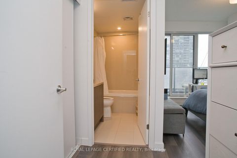 Photo 10 at 1905 - 125 Blue Jays Way, Bay Street Corridor, Toronto