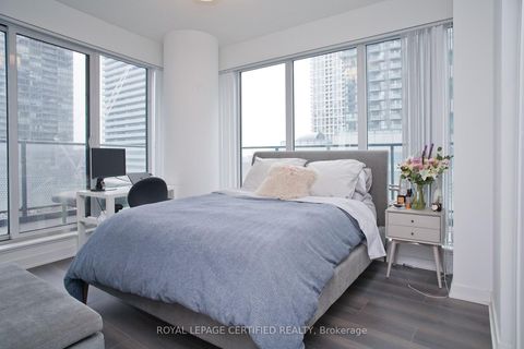 Photo 12 at 1905 - 125 Blue Jays Way, Bay Street Corridor, Toronto