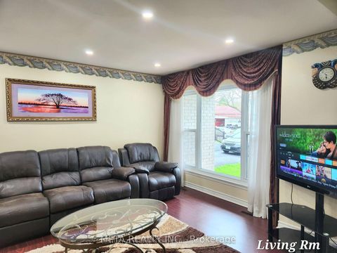 Photo 6 at 45 Whiteleas Avenue, Malvern, Toronto