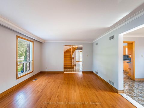 Photo 8 at 110 Houston Road, West Woodbridge, Vaughan