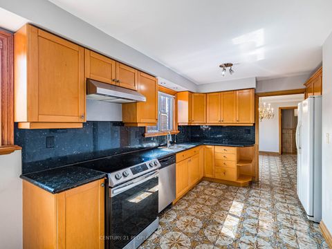 Photo 16 at 110 Houston Road, West Woodbridge, Vaughan