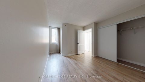 Photo 8 at 418 - 12 Douro Street, Niagara, Toronto