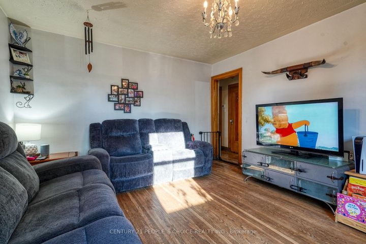 Photo 5 at 365 Division Street, O'Neill, Oshawa