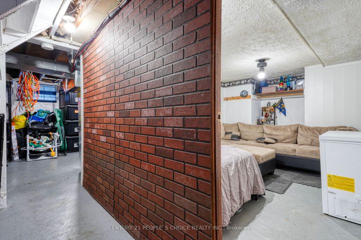 Photo 31 at 365 Division Street, O'Neill, Oshawa