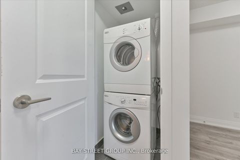 Photo 9 at 306 - 372 7 Highway E, Doncrest, Richmond Hill
