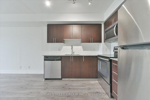 Photo 13 at 306 - 372 7 Highway E, Doncrest, Richmond Hill