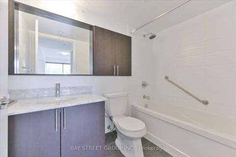 Photo 17 at 306 - 372 7 Highway E, Doncrest, Richmond Hill