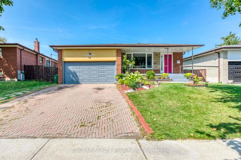 Photo 1 at 5 Earldown Drive, Richview, Toronto