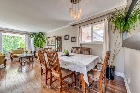 Photo 7 at 5 Earldown Drive, Richview, Toronto