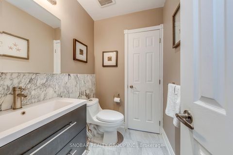 Photo 14 at 5 Earldown Drive, Richview, Toronto