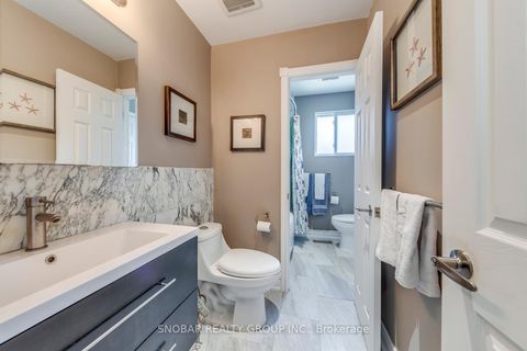 Photo 15 at 5 Earldown Drive, Richview, Toronto