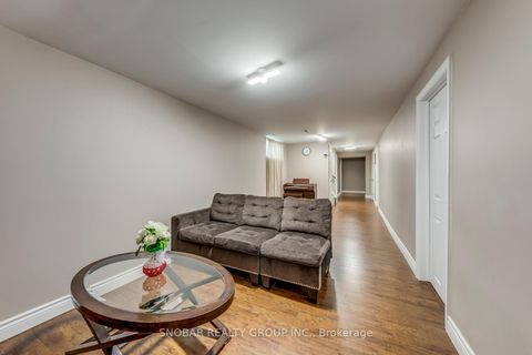 Photo 17 at 5 Earldown Drive, Richview, Toronto
